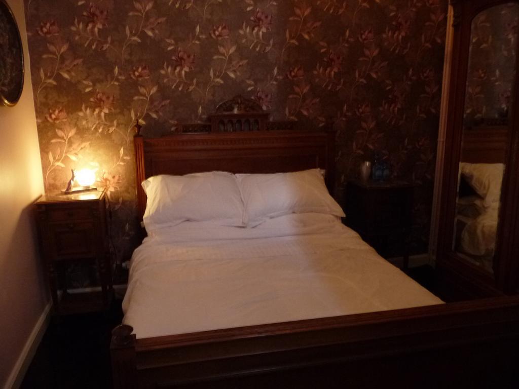 Chateau Lezat - Chambres D'Hotes La Souterraine Pokój zdjęcie